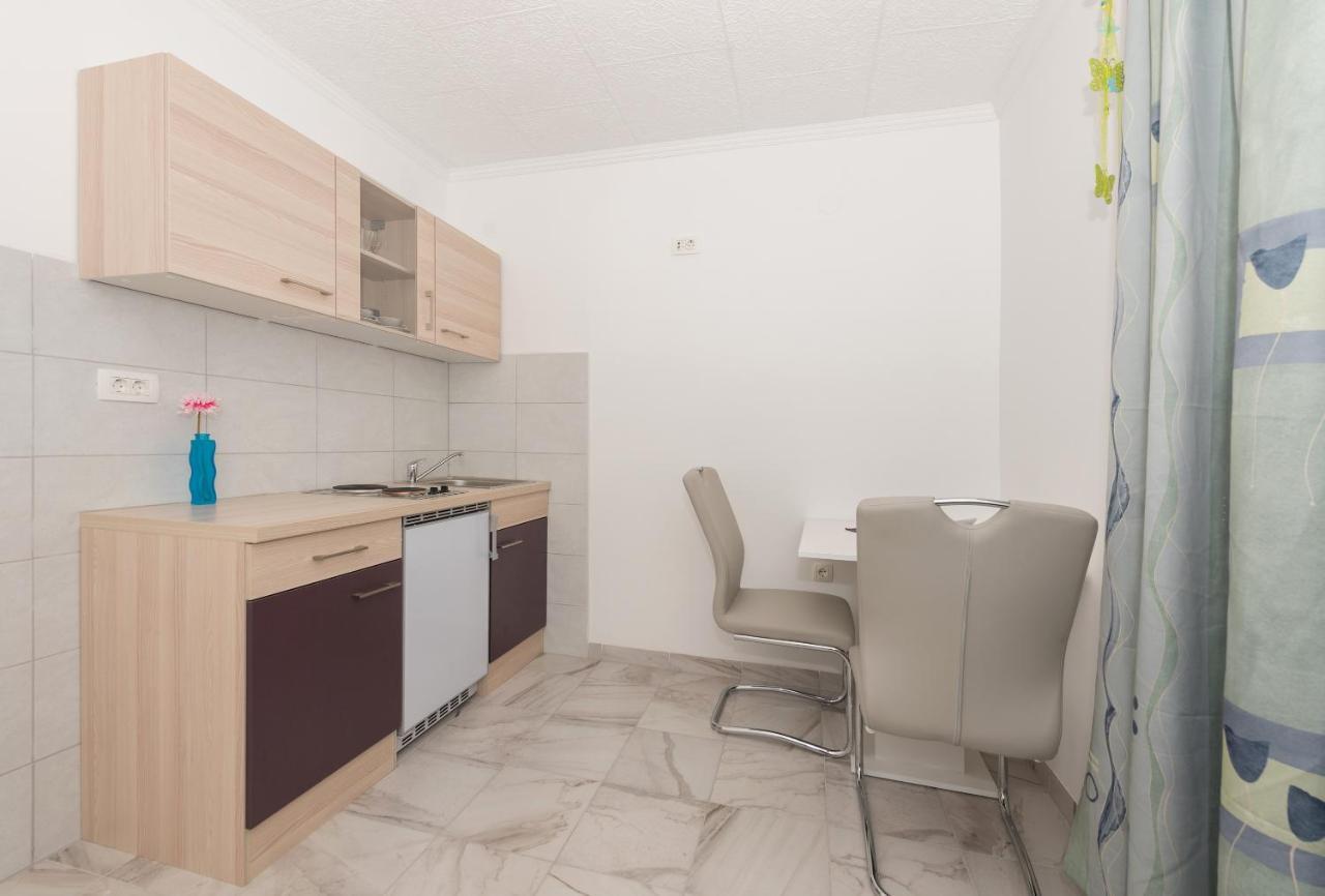 Apartments Calla Makarska Eksteriør bilde